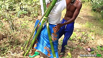 সত্যিকারের এবনি বেবি আউটডোর বোনিং এ হার্ড ফাক পেয়েছে